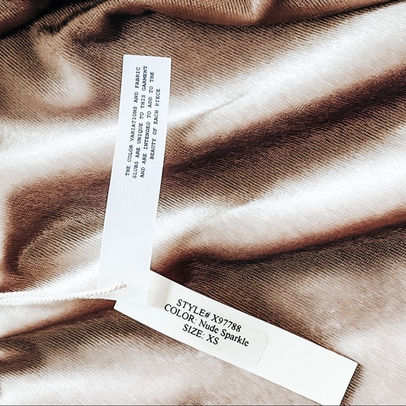 Xirena Vivien Nude Sparkle Skirt XS NWT - Picture 8 of 9